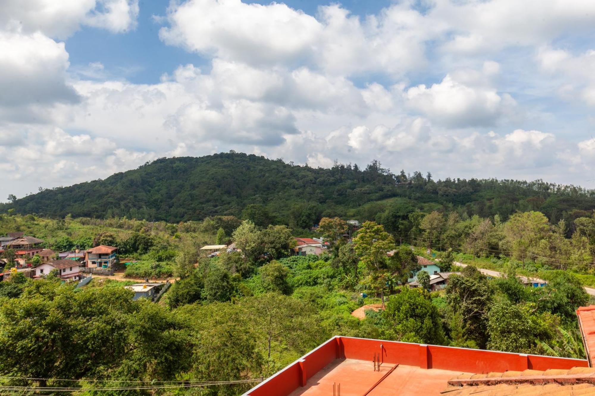Treebo Vrindavan, 3 Km From Madikeri Fort 外观 照片